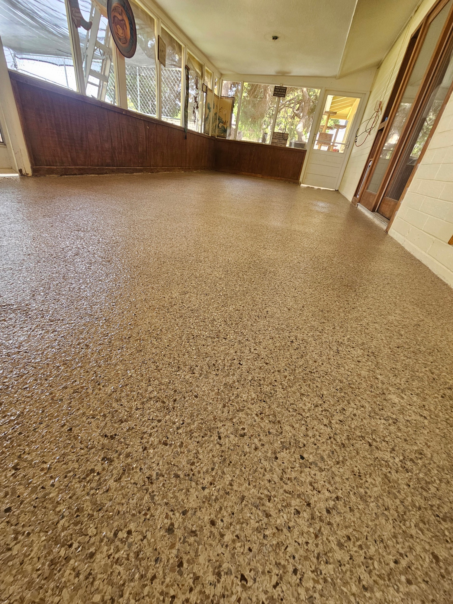 Epoxy flake patio floor tan brown Arizona